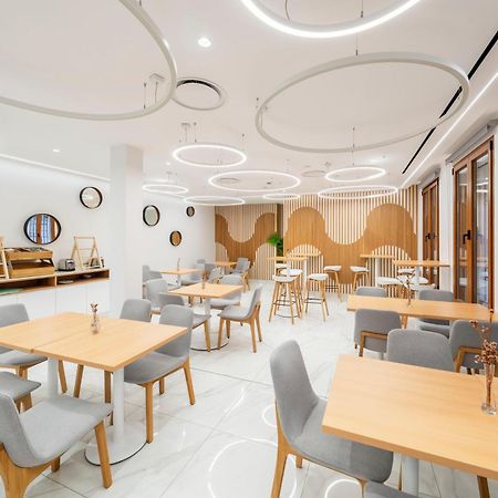 Odyssey Rooms Аликанте Екстериор снимка