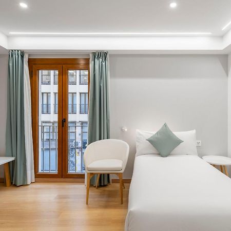 Odyssey Rooms Аликанте Екстериор снимка