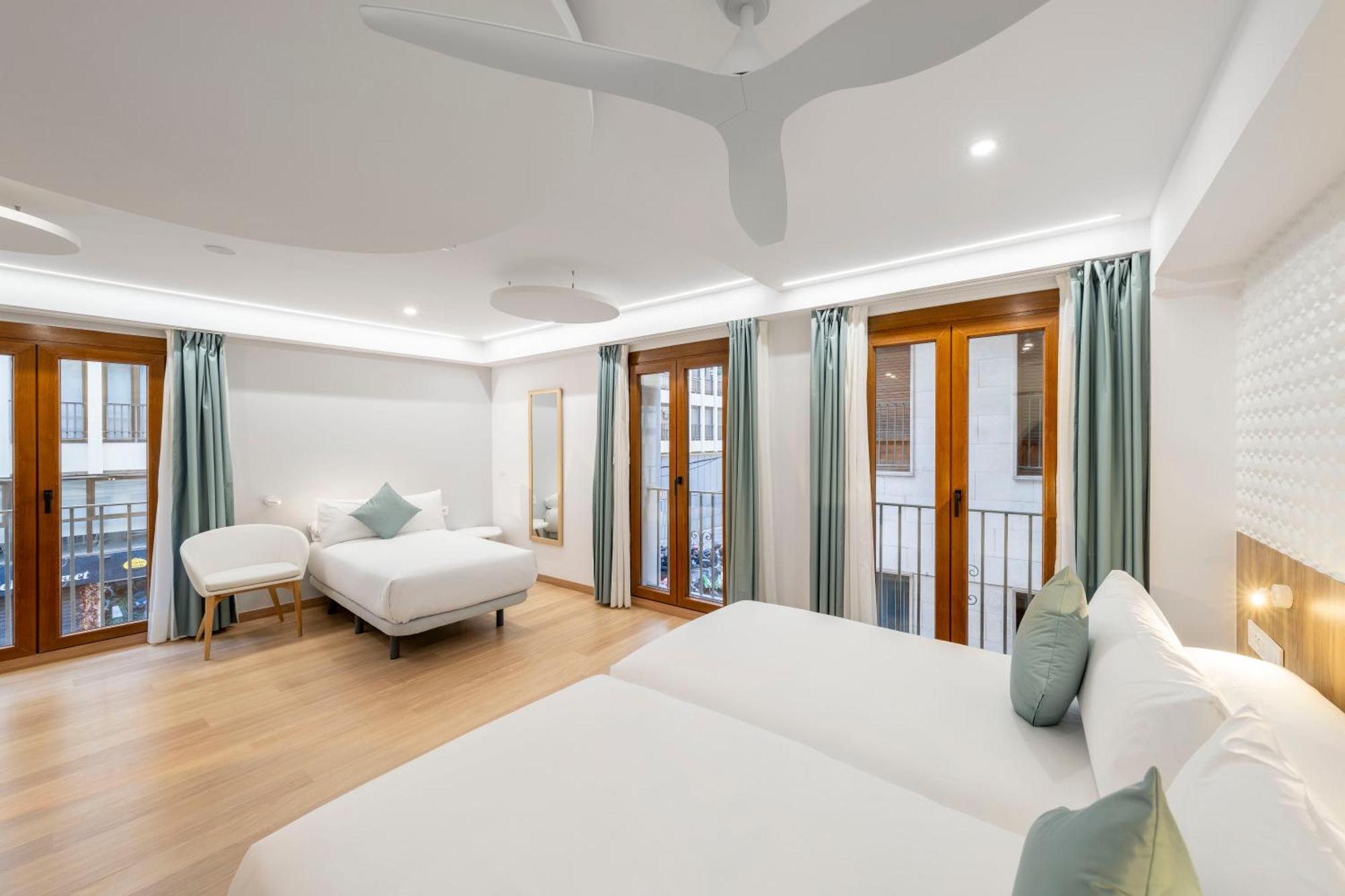 Odyssey Rooms Аликанте Екстериор снимка