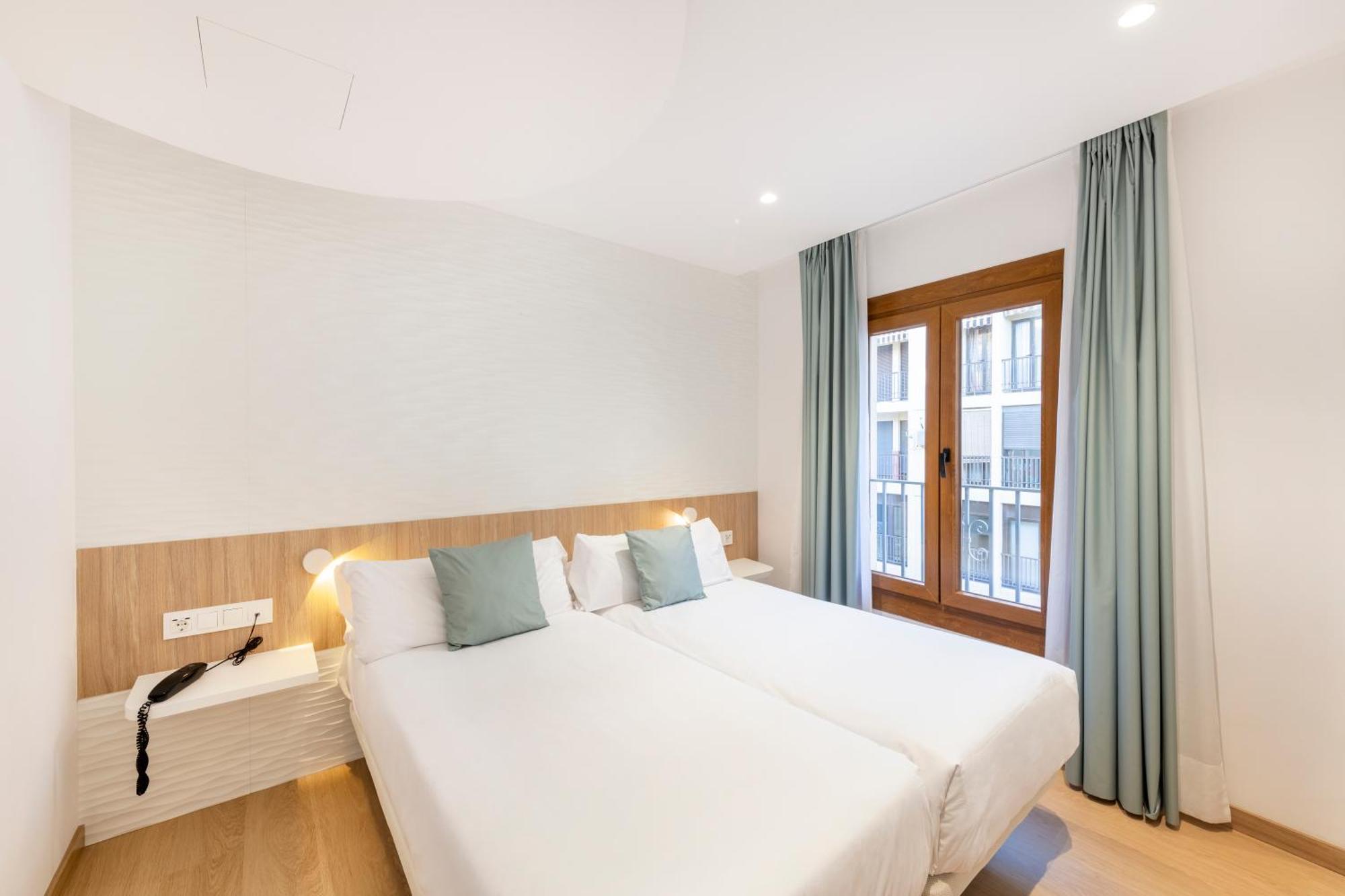 Odyssey Rooms Аликанте Екстериор снимка